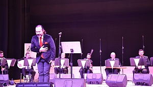 Biga'da 'Nağmelerle Münir Nurettin Selçuk' Konseri