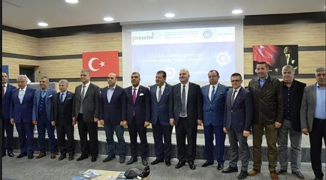 Biga'da 'Yerelden Ulusala Türkiye Ekonomisi' Konferansı