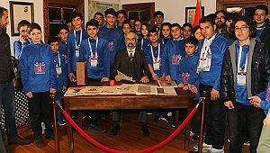 BİZ ANADOLUYUZ PROJESİ KAPSAMINDA 250 ÖĞRENCİ MİLLİ ŞAİR MEHMET AKİF ERSOY İÇİN BAYRAMİÇ'DE.