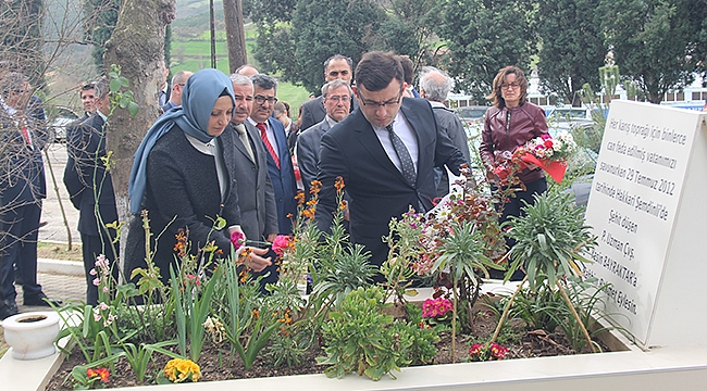 Çan'da, Çanakkale Deniz Zaferi'nin 103. YILI Anısına çelenk töreni gerçekleştirildi