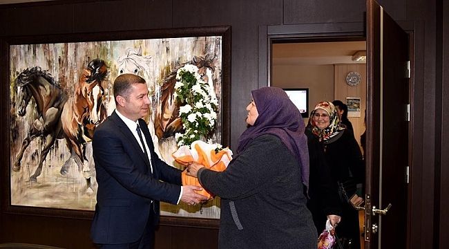 Çanlı kadınlardan Başkan Kuzu'ya ziyaret