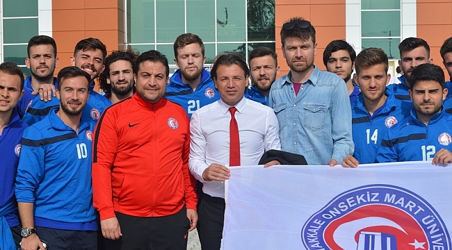 ÇOMÜ Futbol Takımı şampiyon oldu