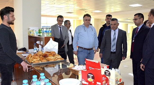 ÇOMÜ Rektörü Acer, yeni hastane binasını ziyaret etti