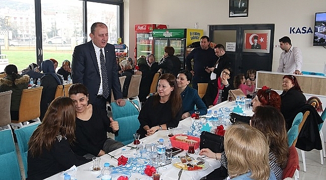 "Emekçi Kadınlar Günü'nde Farkındalık Oluşturmayız"