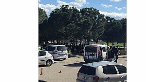 Freni Boşalan Araç Eve Girdi Küçük Çocuğu Ezdi