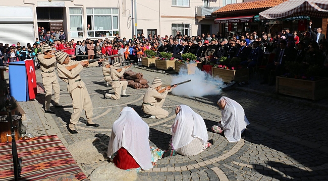 Mehmet Akif Ersoy'un Bayramiç'de Bulunan Evi Ziyaretçi Akınına Uğruyor