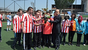 Biga'da Minikler Futbol Turnuvası