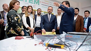 Çanakkale'de bir okula STEM Laboratuvarı