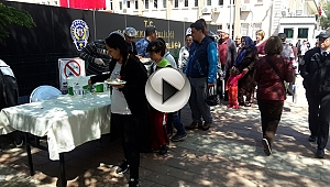 Çanakkale'de Şehit Polisler İçin Pilav İkramı