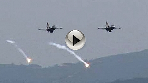 'SOLOTÜRK' uçağının prova gösterisi nefes kesti