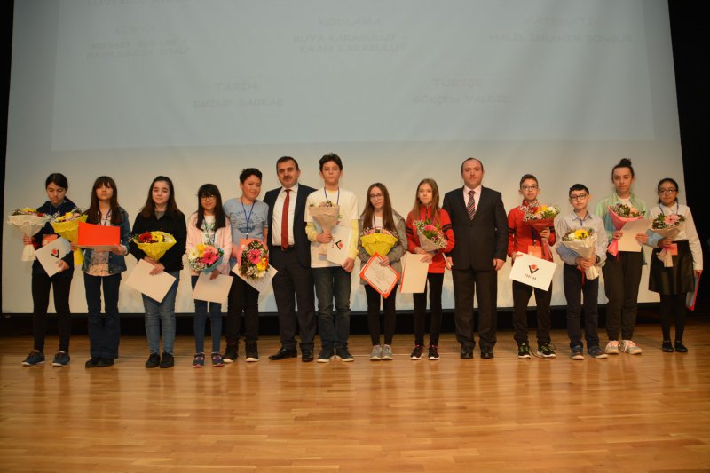 Tübitak Bursa Bölge finali´nden iki birincilik ve iki üçüncülük ile döndük