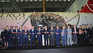 Türk Hava Yolları'nın "Troya" temalı uçağı göklerde.