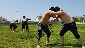 Yağlı Güreşçiler Sezonu Açtı