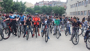 23 Eylül Ortaokulundan "Bisikletini Al, Sağlıklı Kal" Etkinliği
