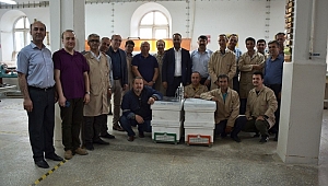 Biga'da arı kovanı ve bal çıtası yapım kursu