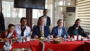 Biga GS Derneği üyeleri basın mensupları ile bir araya geldi