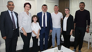 Biz büyük bir aileyiz