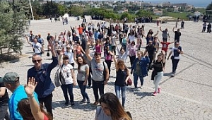 Bulgaristan'da yaşayan çocuklar tarihi yerinde görüp öğrendiler