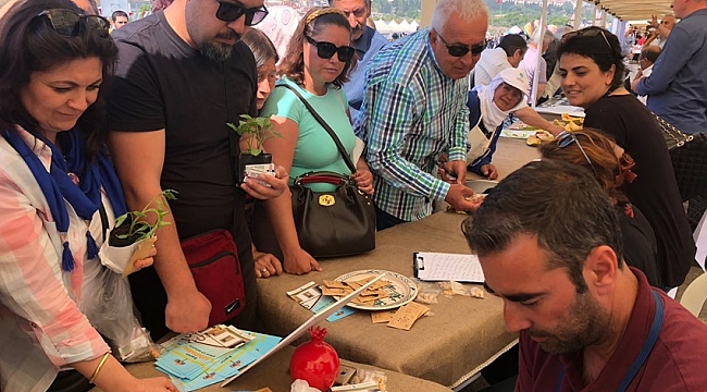 Çanakkale Belediyesi Tohum Sandığı'na Büyük İlgi