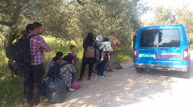 Çanakkale'de 23 kaçak göçmen yakalandı