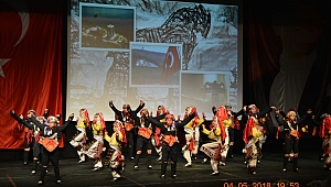 Çanakkale Halk Egitimi Merkezinden Muhteşem Şov