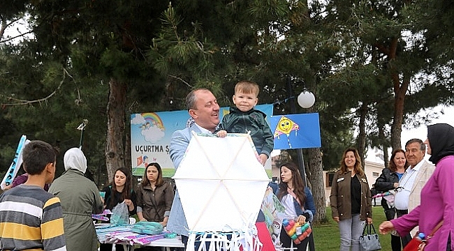 Çocuklar Uçurtma Şenliği ile Doyasıya Eğlendiler