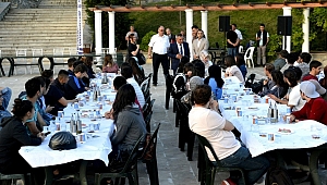 ÇOMÜ ve Hüseyin Akif Terzioğlu Şevkat Yuvası Vakfı ile her akşam öğrencilere iftar ikramı