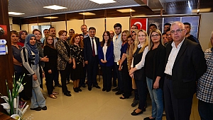 Gelibolu Bektaş'ı Bağrına Bastı