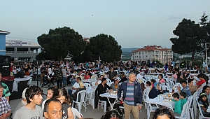 Kepez Mehmet Akif Ersoy Ortaokulu İftar Programı Gerçekleştirildi