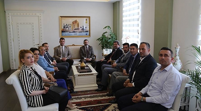 MHP Milletvekili Adaylarından Vali Orhan Tavlı'ya Ziyaret