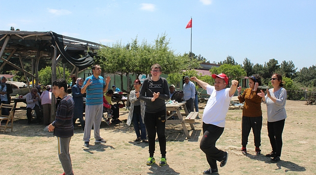 Öğrenciler Engelliler Haftası'nı Doyasıya Eğlenerek Kutladılar
