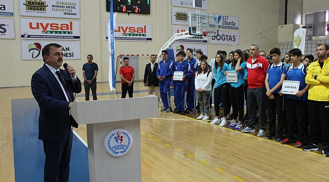 Okul Sporları Voleybol Yıldızlar (Kız-Erkek) Türkiye Birinciliği Müsabakaları İlimizde Yapıldı