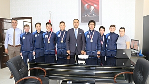 Türkiye şampiyonu takım para ile ödüllendirildi