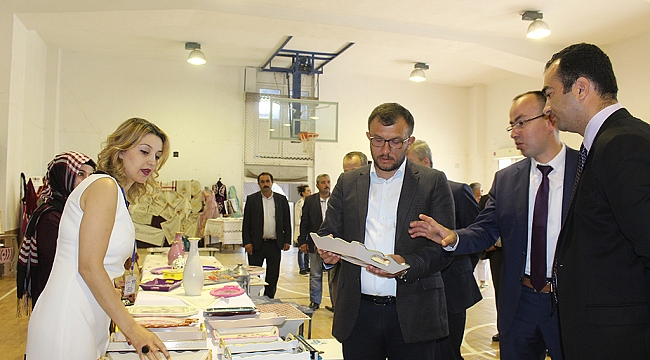 Umurbeyli Kadınların El Emekleri "Öğrenme Şenliği" Sergisinde Görücüye Çıktı