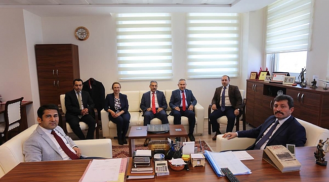 Vali Orhan TAVLI'dan İdare Mahkemesine Ziyaret