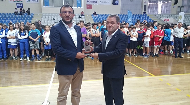 Basketbolun En'leri Ödüllerine Umurbey Belediyespor Damgası