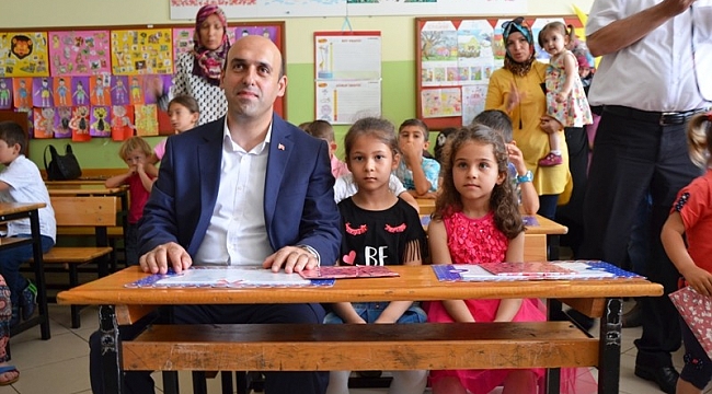 Biga'da öğrenciler karne aldı