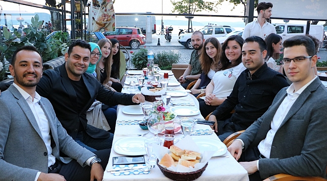 Çanakkale Barosu Ailesi İftar Yemeğinde Buluştu