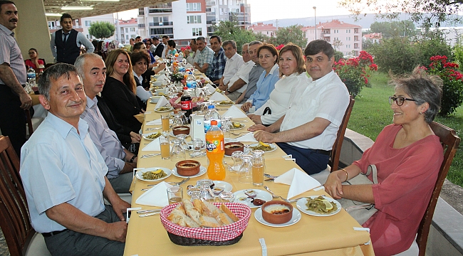 Çanakkale Eğitim Camiası İftar Sofrasında Buluştu