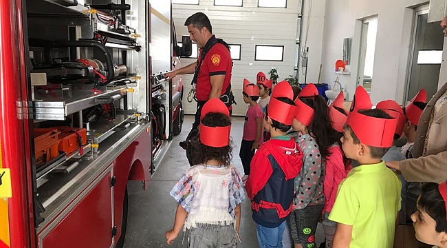 Çanakkale İtfaiyesi Minik Öğrencileri Ağırlamaya Devam Ediyor