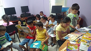 Çocuklar Eğlenceli Bir Yaz Tatili Geçiriyor