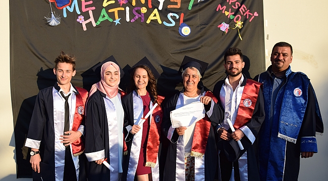 Emekli öğretmenin eğitim aşkı