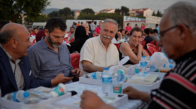 Fevzipaşa Mahallesi'nde İftar Programı Düzenlendi
