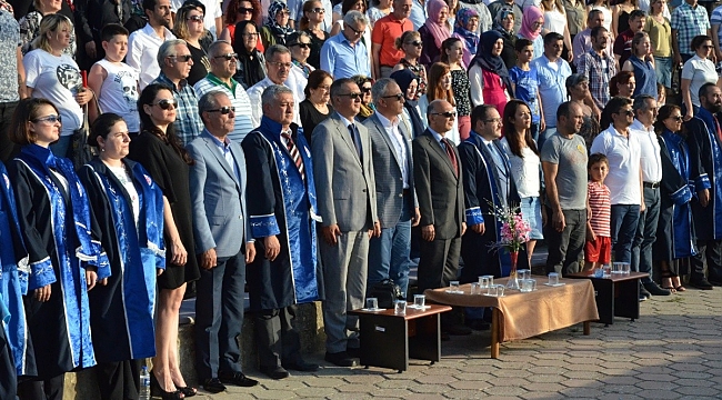 Gökçeada Uygulamalı Bilimler Yüksekokulu Mezuniyet Töreni gerçekleştirildi