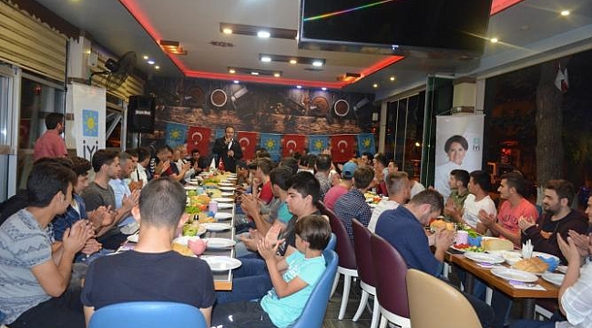 İYİ Parti Çan Gençlik Kolları, Teşkilatına Sahur Yemeği Organize Etti