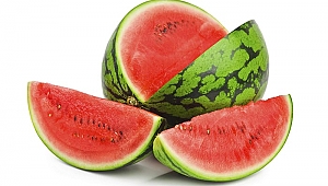 Karpuzu Severiz Ama Neden?