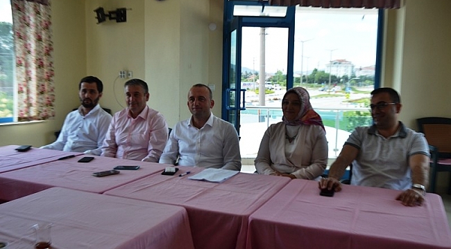 Şahin, basın mensupları ile bir araya geldi