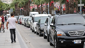 Tatilcilerin dönüş çilesi devam ediyor