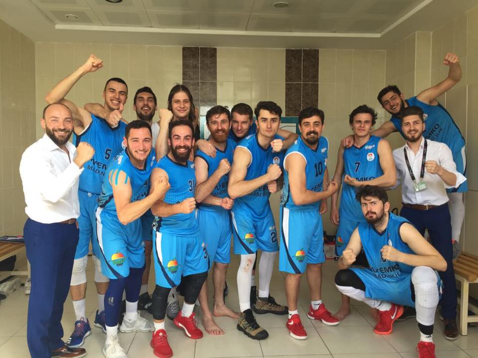 Umurbey Belediyespor'un bileği Türkiye Finallerinde de bükülmüyor