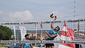21. Uluslar Arası Lapseki Plaj Voleybolu Başladı